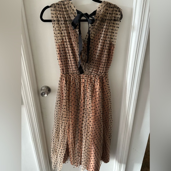 Princess Dress 👸🏼 - Picture 2 of 3